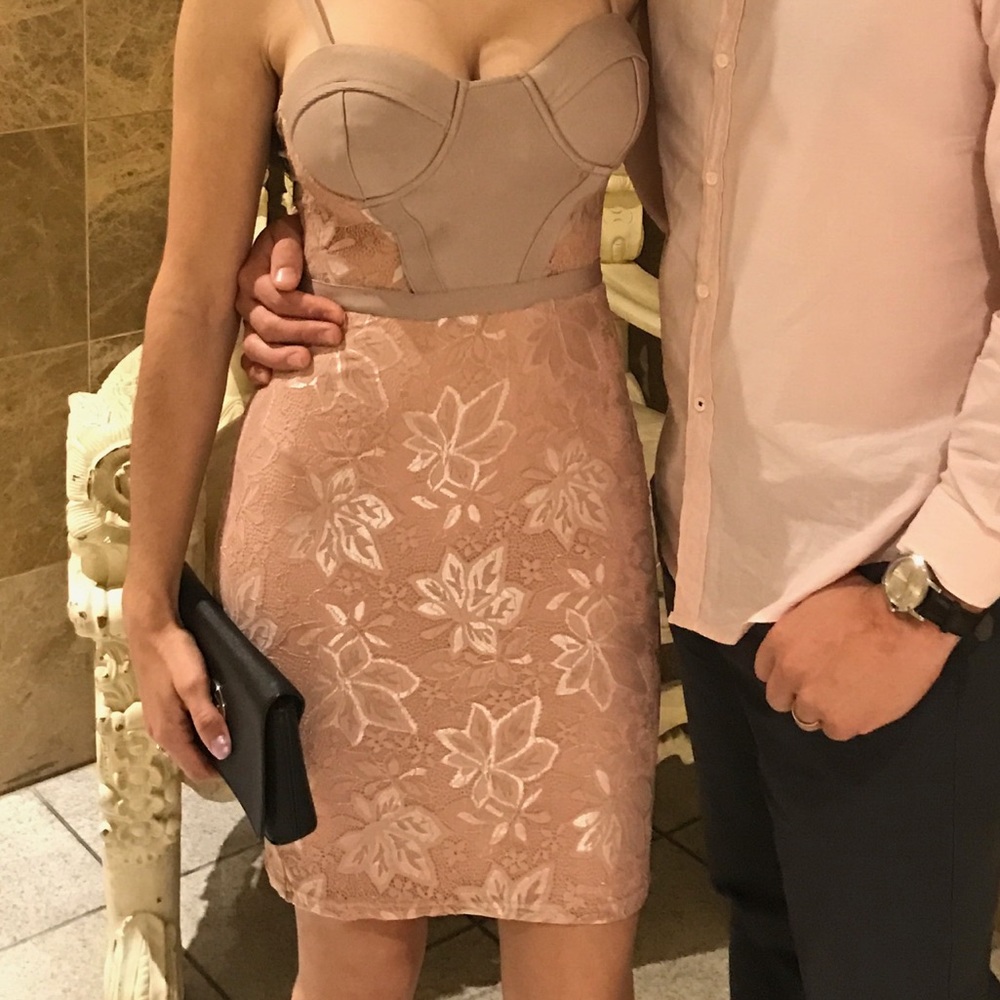 Lace/Bandage rose dress xs